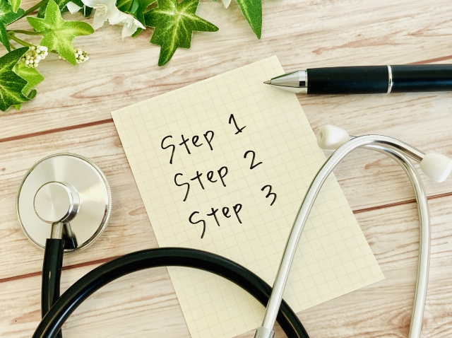 病院のパンフレットを見直す、3つのサインとタイミング