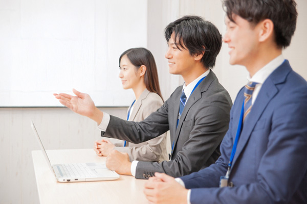 採用イベントで選ばれる！病院や企業のブース装飾のポイント